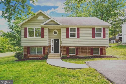 7309 Drew Ln, Fredericksburg VA  22407-6667 exterior