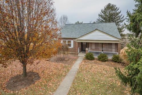 8 Spillman Dr, Grants Lick, KY 41001-1128