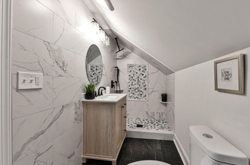 4235 92nd St, Milwaukee WI  53228-2133 exterior