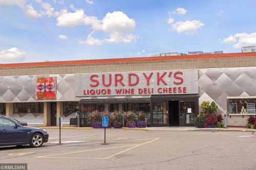 45 University Ave, Minneapolis MN 55414-1000 exterior