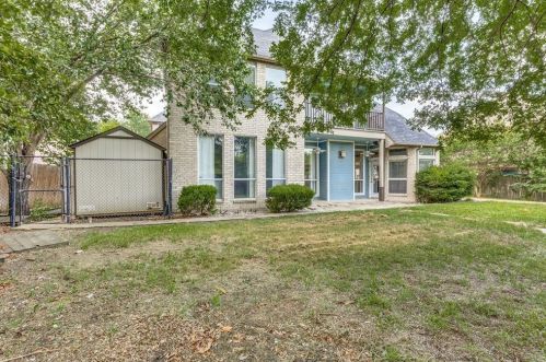 2859 Fairway Dr, Cedar Hill TX 75104-8288 exterior