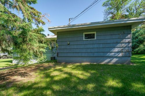 2422 53rd St, South Saint Paul MN  55076-1210 exterior