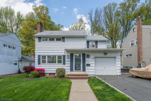 28 Brentwood Dr, Verona, NJ 07044-2519