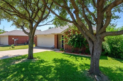 3509 Crisoforo Dr, Denton, TX 76207-7778