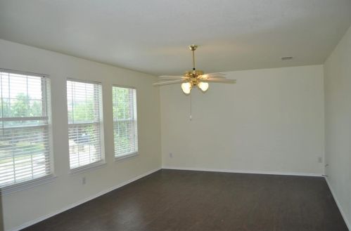 7801 Hidden Path Ln, Denton TX  76210-7131 exterior