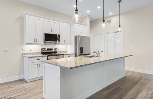 2227 2 Ter, Cape Coral FL  33990-1024 exterior