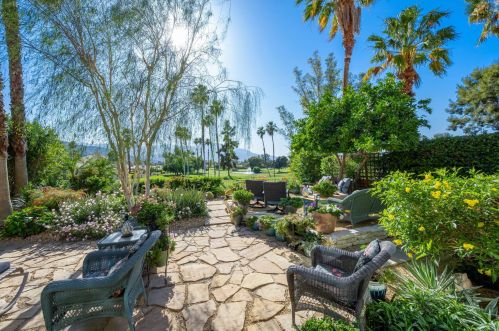 150 Kavenish Dr, Rancho Mirage CA  92270-3228 exterior