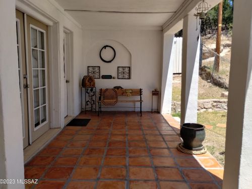 271 Monterey St, Nogales, AZ 85621-1925