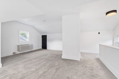 6620 Jackson St, Pittsburgh PA  15206-1764 exterior