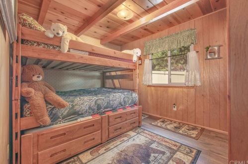 355 Cinderella Dr, Big Bear City CA  92314-9798 exterior