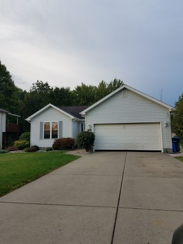 978 Jerry Dr, Hubbard, OH 44425-3803
