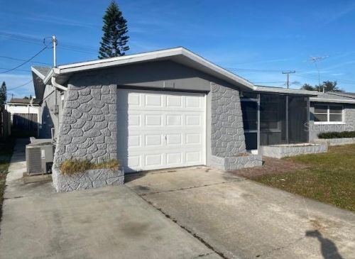 4107 Westwood Dr, Tarpon Springs FL  34691-1755 exterior