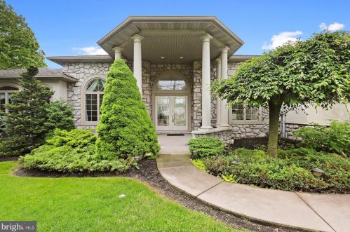 120 Governor Rd, Swatara, PA 17033-9776