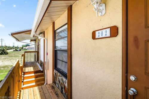 521 47th Ter, Cape Coral, FL 33914-6507