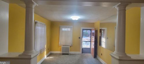 4220 Lane Pl, Washington, DC 20019-1938