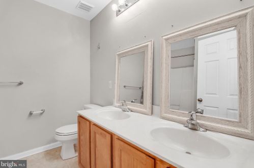 2724 Shelburne Rd, Downingtown PA  19335-6015 exterior