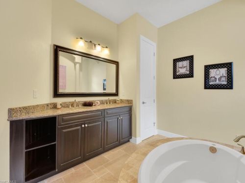 4126 12th Pl, Cape Coral FL  33914-5746 exterior