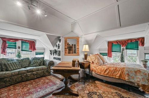 37 Prospect Ave, Middletown NY  10940-4119 exterior