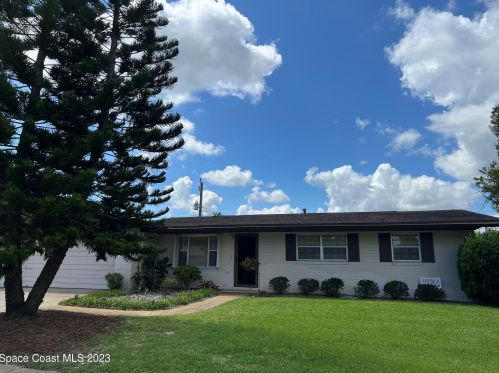 2909 Larkspur St, Titusville, FL 32796-2333
