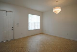 531 147th Ave, Hollywood FL  33027-6105 exterior
