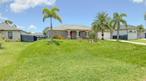 2620 25th Ave, Cape Coral, FL 33993-8224