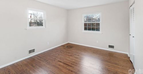 285 Cindy St, Old Bridge NJ  08857-1832 exterior