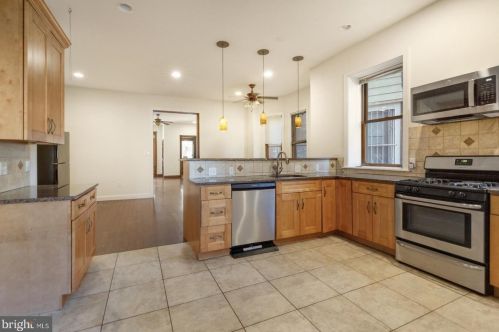 4841 Cedar Ave, Philadelphia PA  19143-2034 exterior