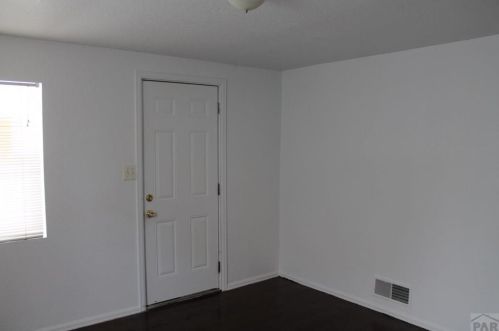 827 1 St, Pueblo CO 81001-4012 exterior