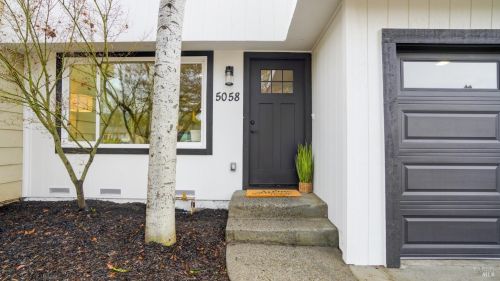 5058 Parkhurst Dr, Santa Rosa CA  95409-3258 exterior