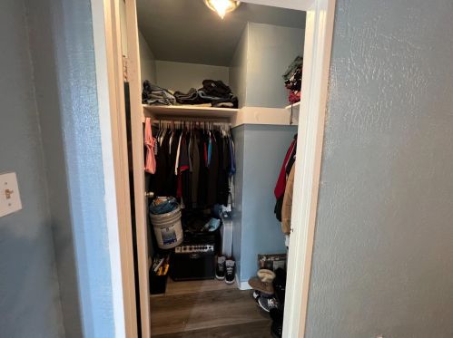 6241 Bromley Ave, Oakland CA  94621-3847 exterior