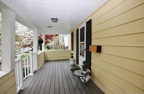44 Palmer St, Stamford, CT 06907-2034