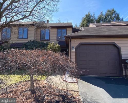 771 Chesham Turn, Southampton, PA 18966-4548