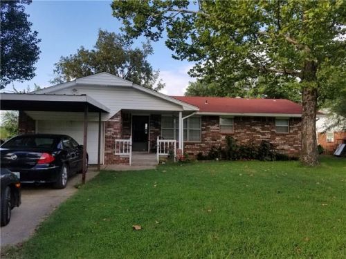 703 Jefferson St, Tecumseh, OK 74873-3615