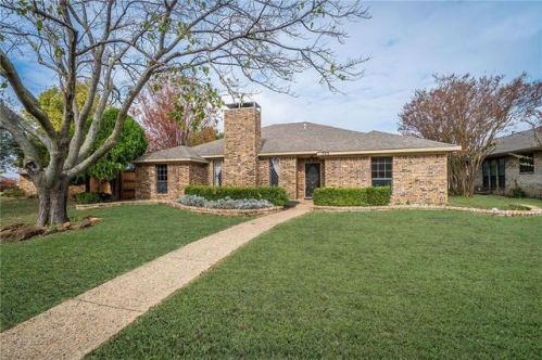 703 Green Brook Dr, Allen, TX 75002-2237