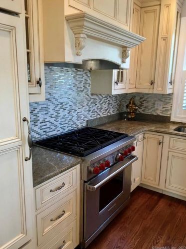 58 Southport Pl, Southport, CT 06890-1487