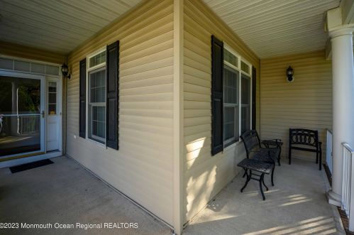 107 Rolling Meadows Blvd, Tinton Falls, NJ 07712-8536