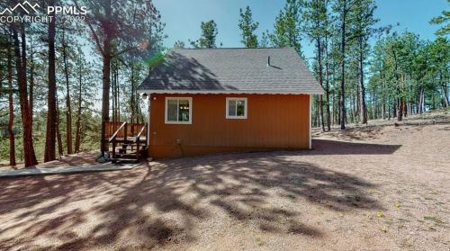 890 Black Mesa Cir, Twin Rock CO  80816-9036 exterior