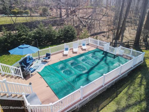 162 Borden Rd, Middletown NJ  07748-3050 exterior