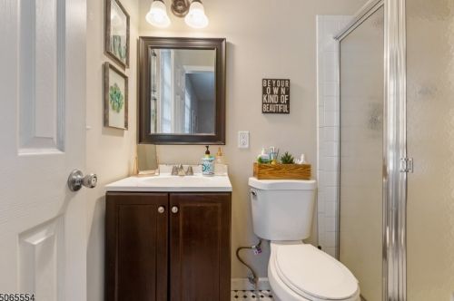 220 Martine Ave, Fanwood NJ  07023-1337 exterior