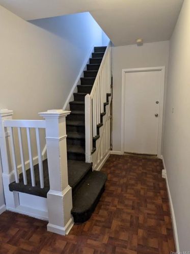 144 1st Ave, Mount Vernon, NY 10550-3529