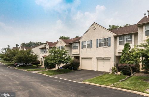 5 Viburnum Ct, Miquon, PA 19444-2515