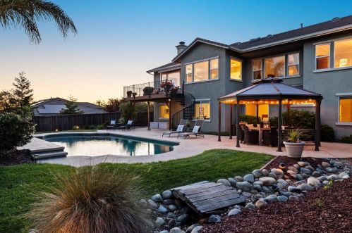 2722 Aberdeen Ln, Folsom, CA 95762-5666