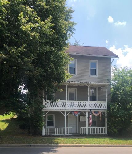 213 Main St, Somerset, OH 43783-9447
