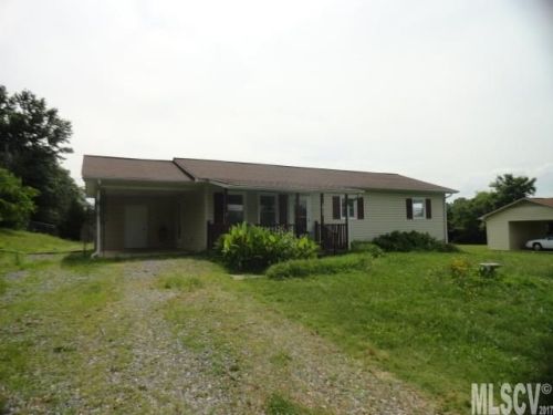 4068 Beach Rd, Hudson, NC 28638-9066