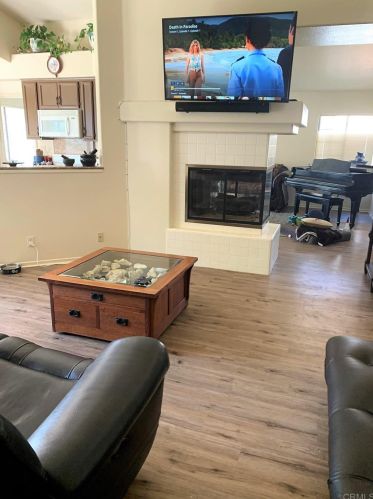 42097 Humber Dr, Temecula CA  92591-3806 exterior