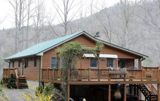 213 Brown Branch Rd, Franklin, NC 28734-9276
