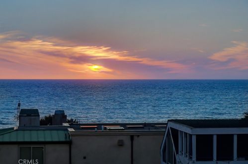 413 Bayview Dr, Manhattan Beach CA  90266-5717 exterior