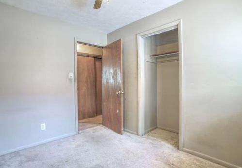 1028 Ironwood, Mishawaka IN  46544-4406 exterior