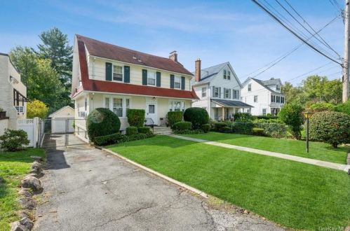 5 Inverness Rd, New Rochelle, NY 10804-3514