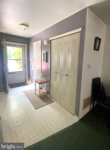 19 Tyler Ln, Berlin Boro NJ  08009-9463 exterior